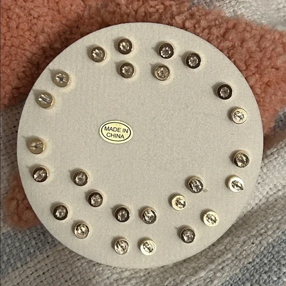 NWT Piper K Gold and Black Stud Earring Set of 12 Opal Shell glass stones - Picture 3 of 4